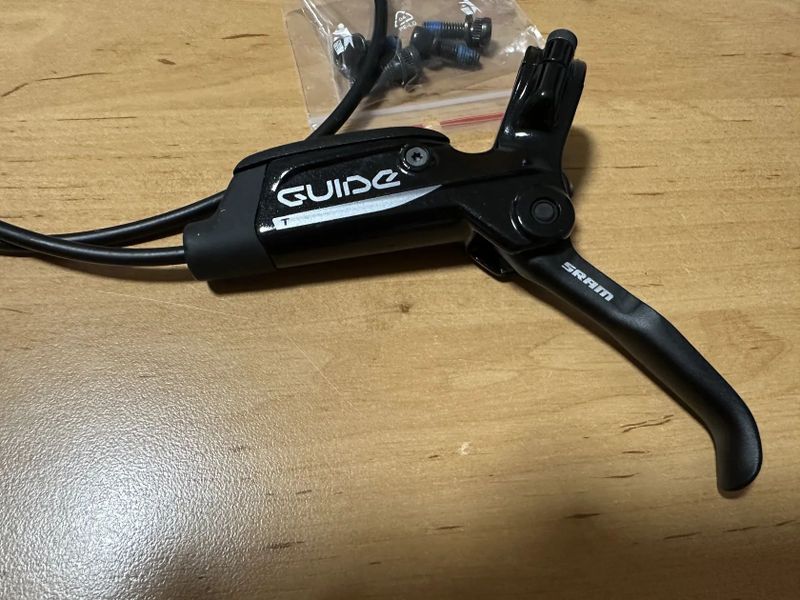 Brzdy SRAM GUIDE T, čtyřpístkové, zánovní