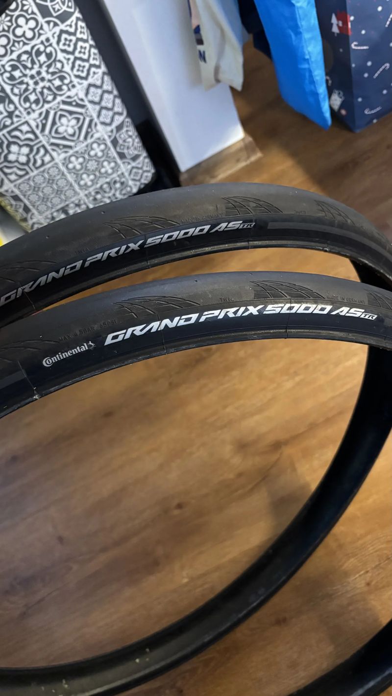 Pláště Continental GP5000 AS TR (35 mm)