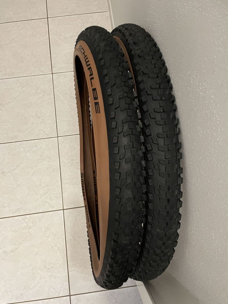 Prodam plaste Schwalbe 