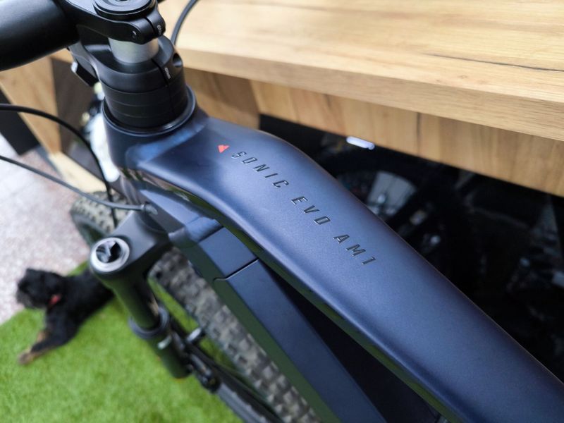 !NOVÝ! Bulls Sonic EVO AM1 29/27,5, vel. "M", Bosch Smart, 750Wh, dark petrol,