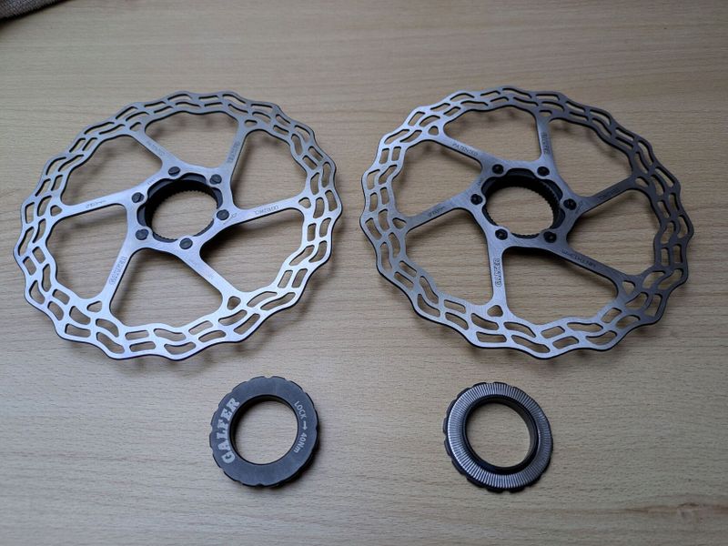 Nejeté super lehké Kotouče GALFER Wave Road 160mm Centerlock 2ks