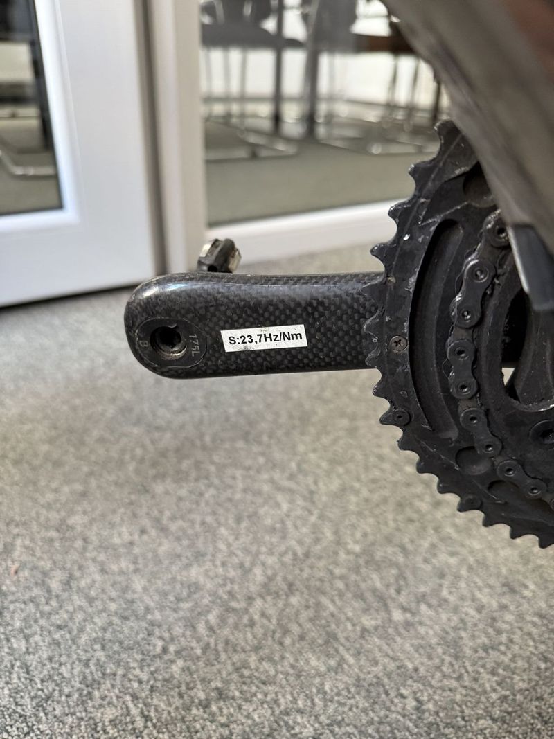 SRM power meter na klikách FSA K-Force carbon light