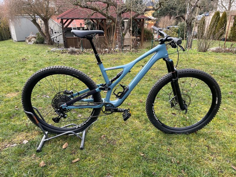 Prodám Specialized Stumpjumper FSR celokarbonový, vel. L výborný stav