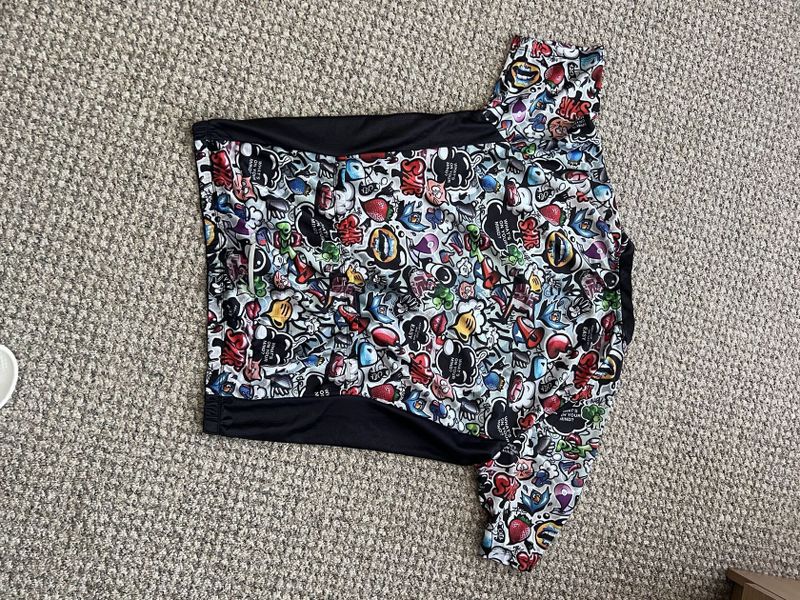 Dva dresy pro chlapy!