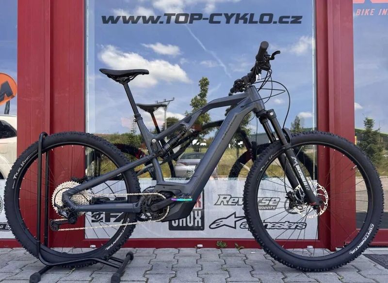 🔥🔥 SLEVA 57.000 Kč -40%🔥🔥 PELLS Stormer FS 1 Grey L Bosch, Smart System 750 Wh