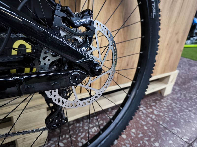 !NOVÝ! Raymon TrailRay 160E 9.0 SE, vel. L (skladem taky XL), 720Wh, Yamaha