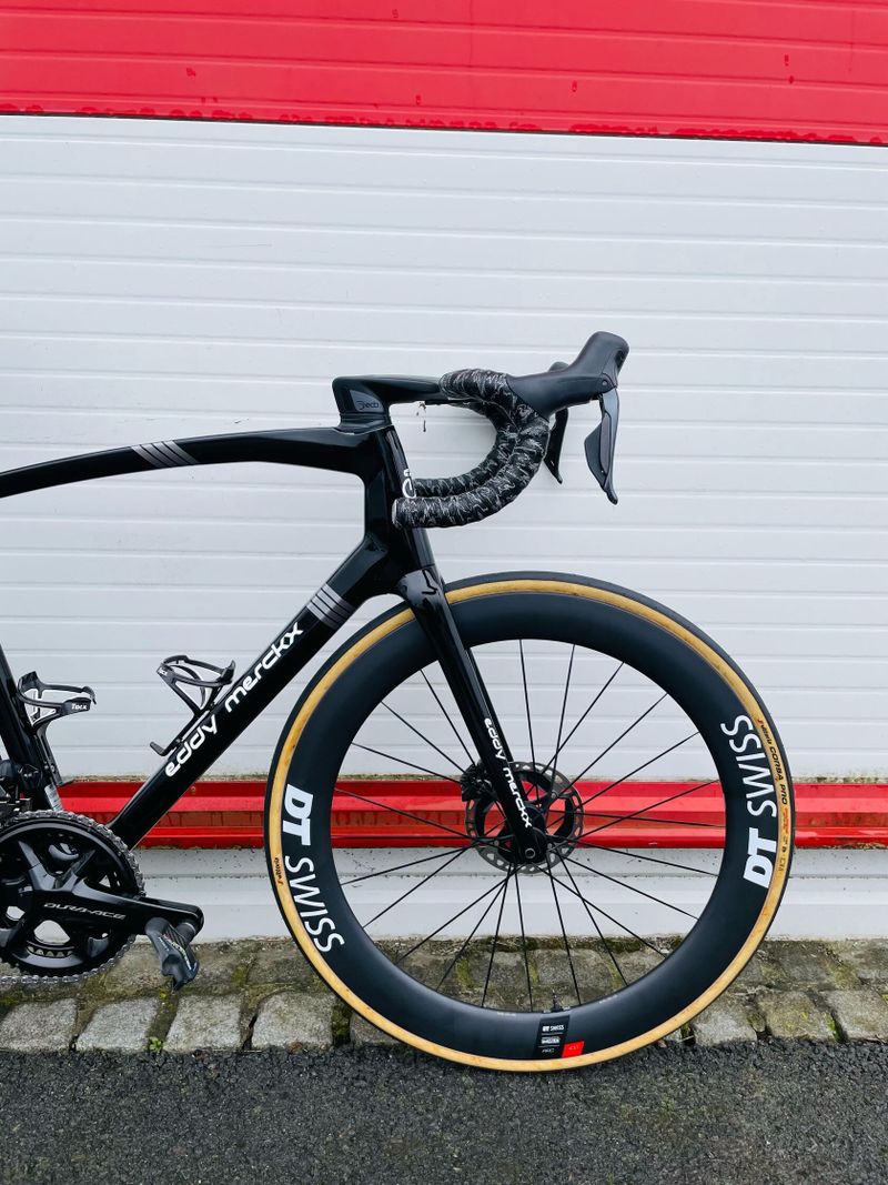 Eddy Merckx 525, Dura-Ace di2 2x12 Powermetr, DT Swiss ARC1100