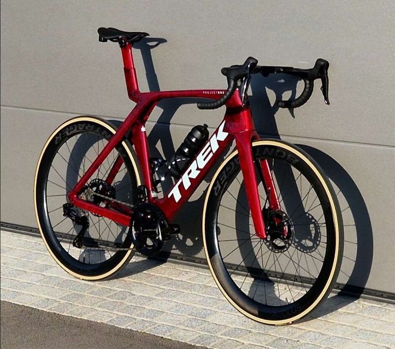 TREK Madone SLR 9
