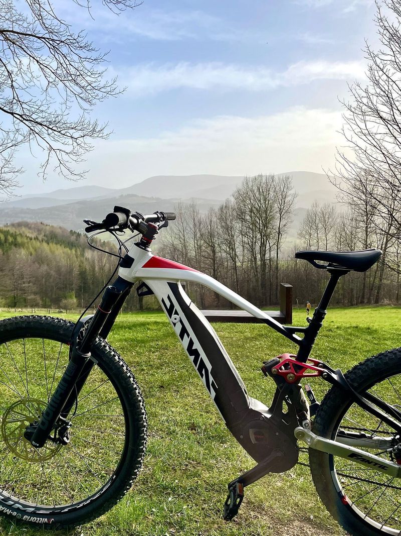 2024 Fantic XMF 1.7, zánovní špičkové Elektrokolo 90 Nm