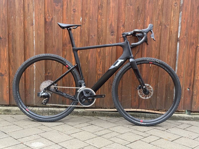 (REZERVACE) EXTREMNÍ SLEVA - 3T Exploro RaceMax Rival AXS 2024