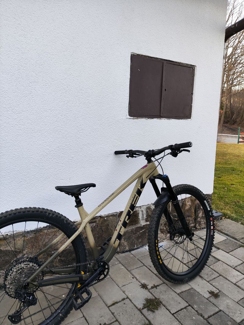 Trek Roscoe 9