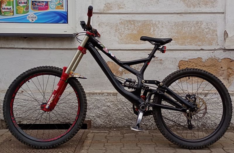 Prodám downhill SPĚCHÁ 