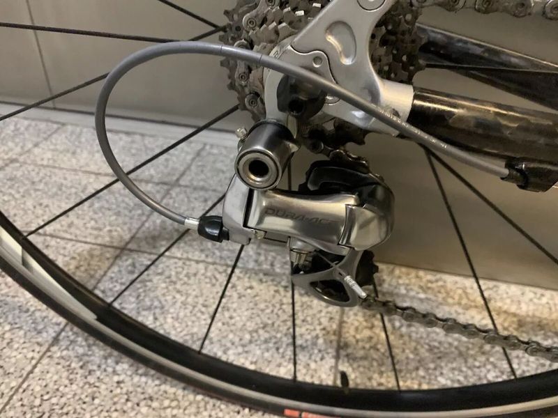 Mercedes Benz karbonové silniční kolo z limitované edice. 31/199. Dura Ace. Výměna za Morati díly.