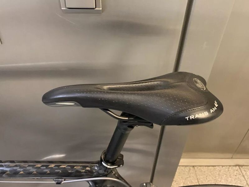 Mercedes Benz karbonové silniční kolo z limitované edice. 31/199. Dura Ace. Výměna za Morati díly.