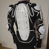 Chráničova vesta SPEED STUFF a cyklo rukavice POC