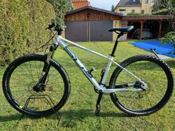 Prodam juniorské kolo SUPERIOR XC 27 DB 15,5 bila/modra