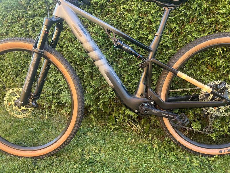 Nové Bmc Fourstroke AMP LT three