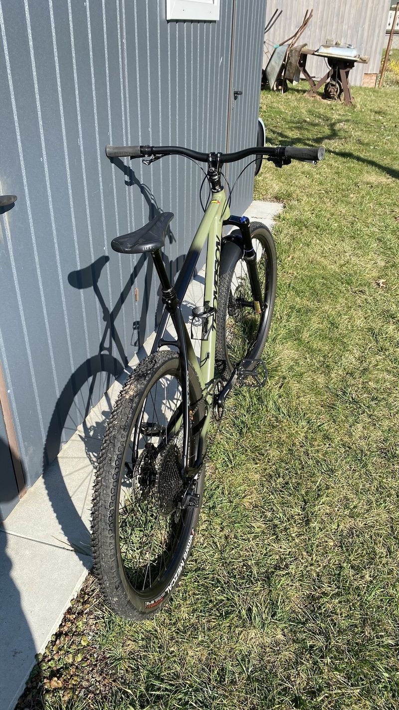 Zánovní horské kolo THOMPSON XC-9000 green