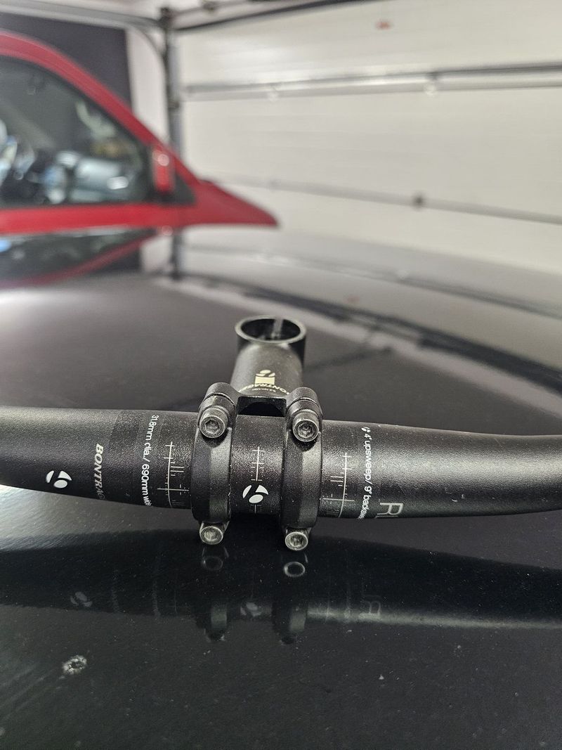 Bontrager 690 plus představec xc