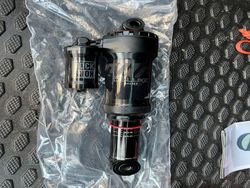 Tlumič Rock Shox Super Deluxe Select -> 230x65