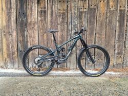 Trek Slash 9.8 XT Carbon gen 6 vel.M