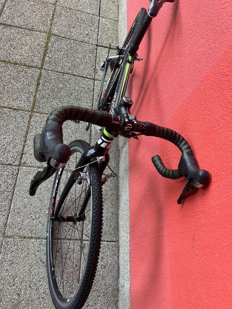 Cyklocrossove kolo Maxbike cx4000