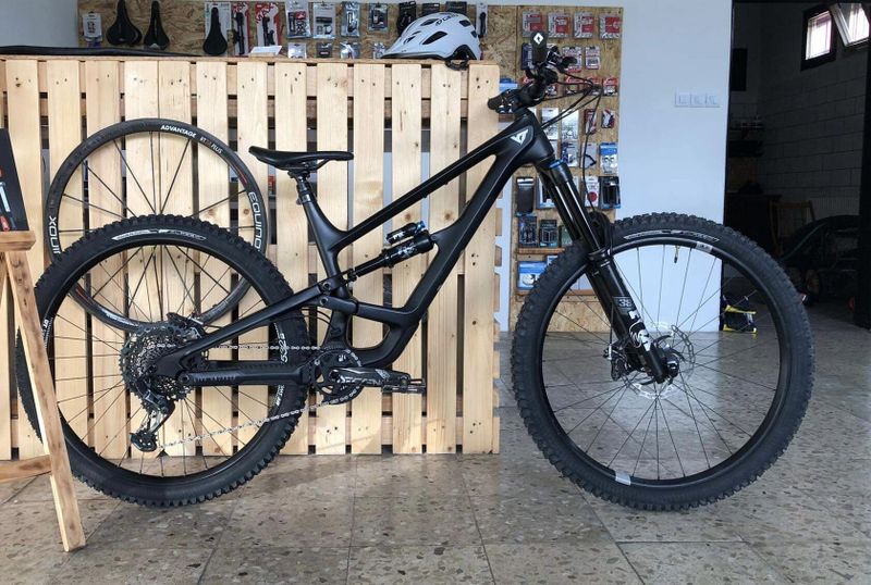 YT CAPRA CORE 3