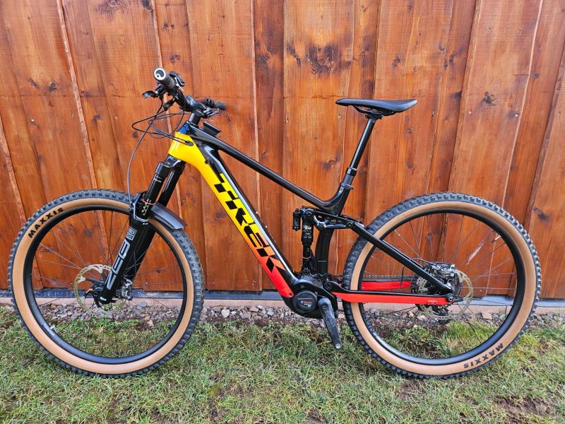 TREK RAIL 9.8