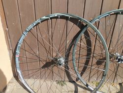 Zapletená kola Dt Swiss XR 1501 Spline 29" 15x100 a 12x142 XD