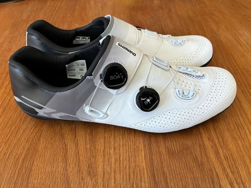 SHIMANO SH-RC702 White - 46