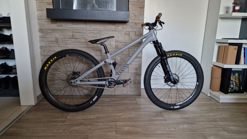 Canyon Stitched 720