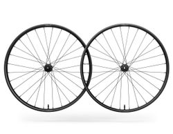 trailové/XC karbonové výplety 29" OQUO MP30 Team Carbon (30 mm vnitřkem, 1.530 g) ořech xD nebo MS