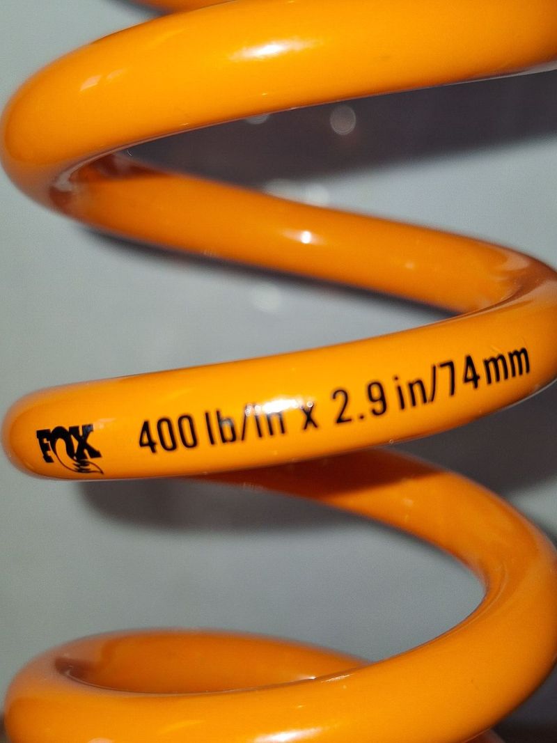 Pružina FOX SLS 400 X 2,9/74mm