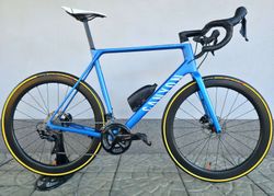 Silniční kolo Canyon Ultimate CF SL DISC Carbon 2021 – velikost XL