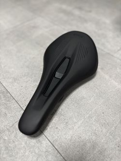 Fizik Vento Argo X3 sedlo, 140 mm