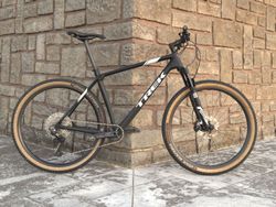 Trek procaliber 9.6 s karbonovými koly