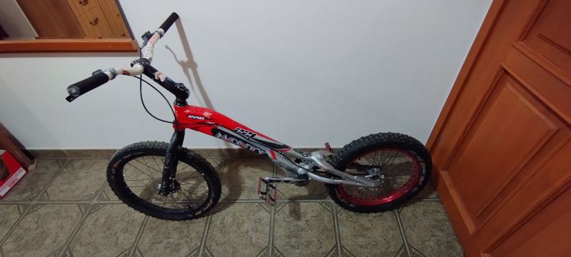 Trialové kolo