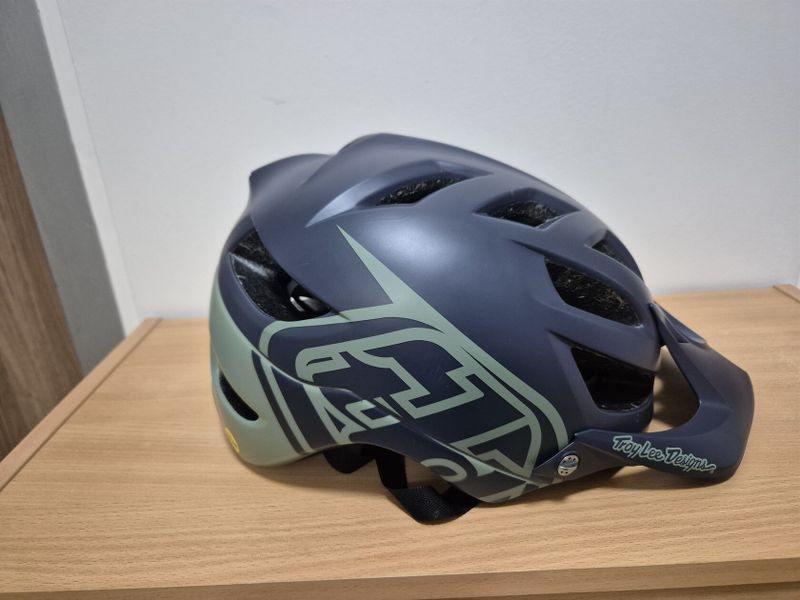 Helma TroyLeeDesigns A1