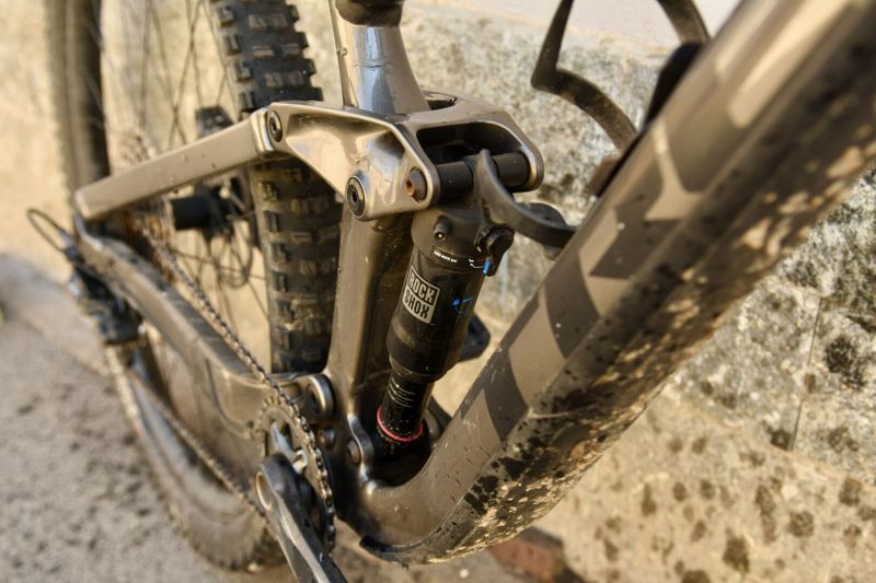 Trek Slash 7 Vel. L (2023)