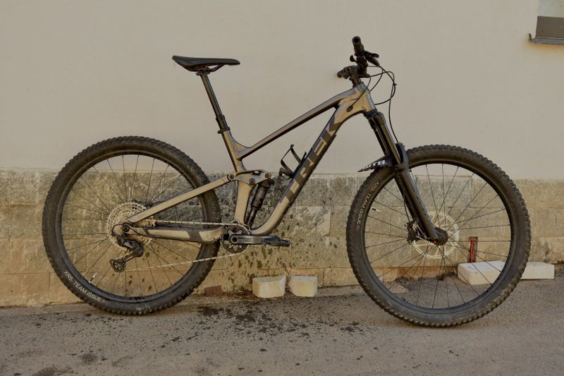 Trek Slash 7 Vel. L (2023)