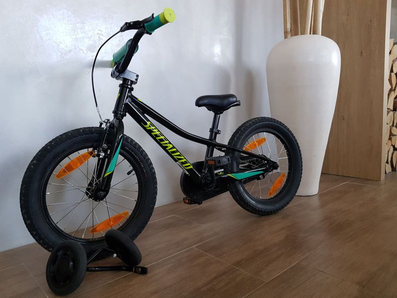 Perfektní dětské kolo Specialized Riprock, vel. 16