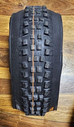 Nový plášť Schwalbe Magic Mary 29x2.4