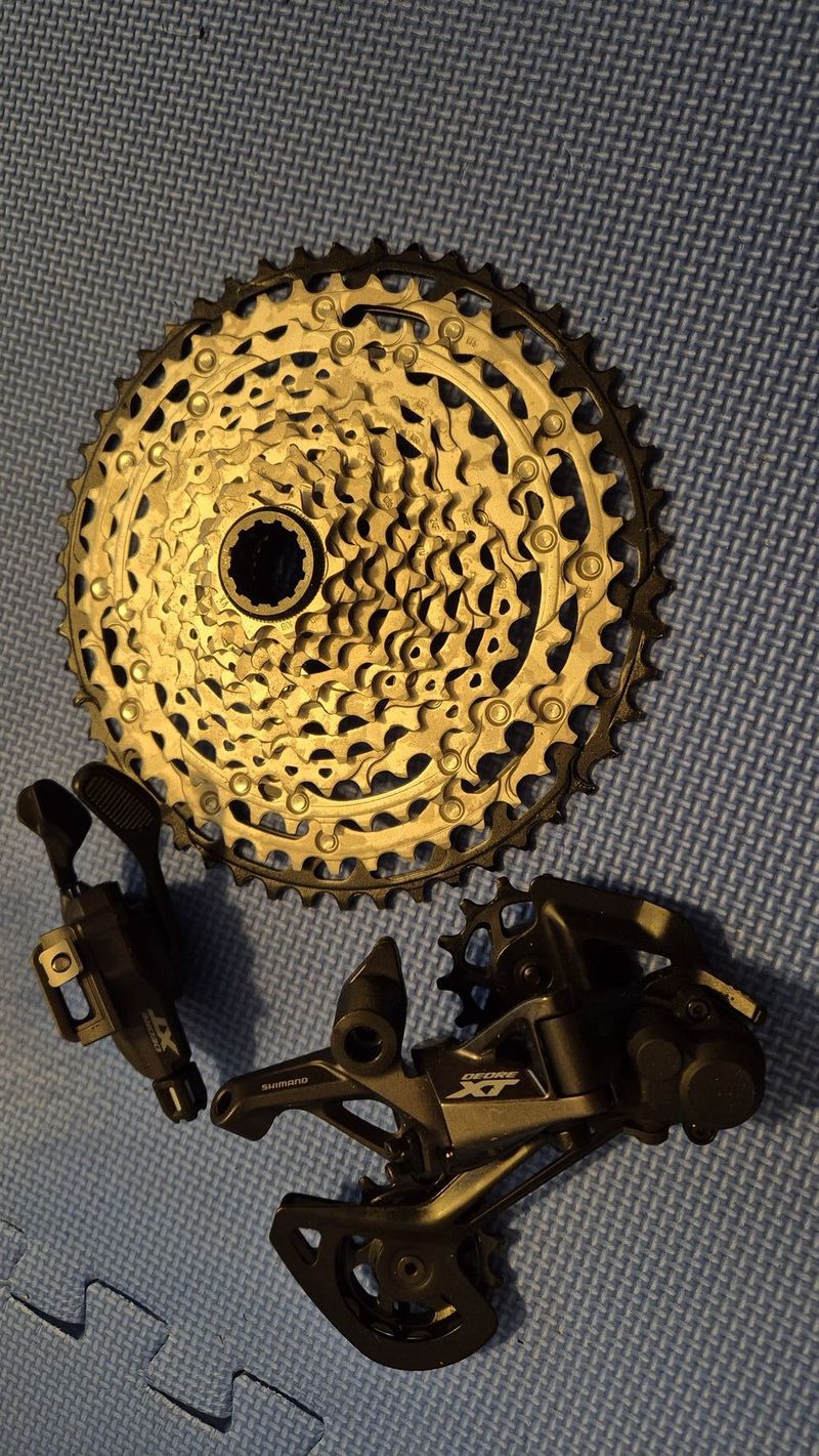 Přehazovačka, řazení, kazeta Shimano XT
