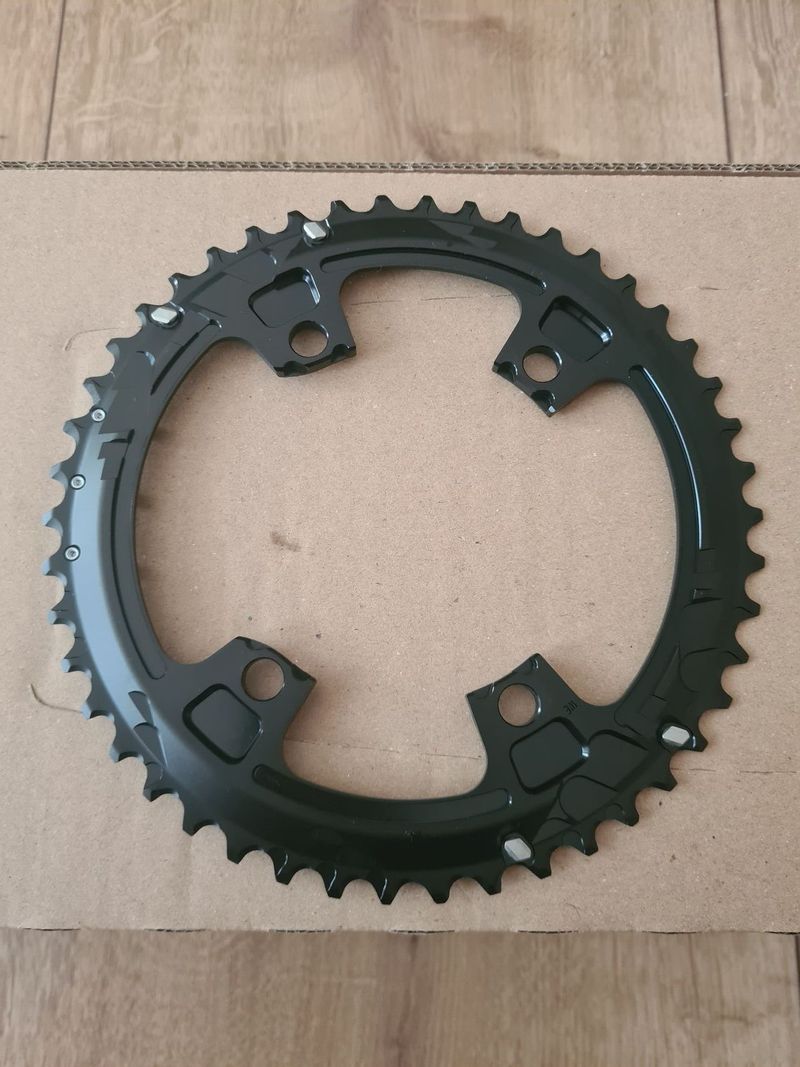 Převodník Ultegra R8100 46z