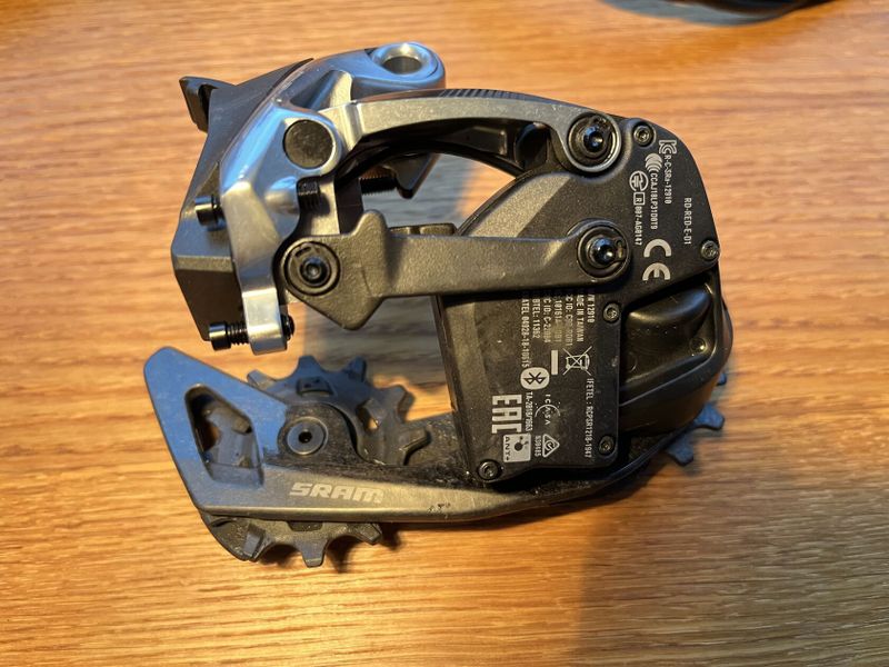 Sram Red eTap bezdrátové elektrické řazení - přehazovačka (max. 33 zubů)