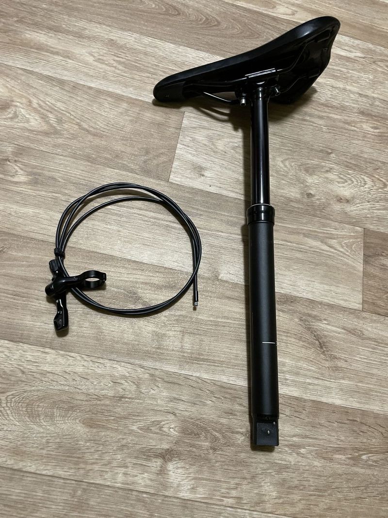 Teleskopická sedlovka Bontrager Line, zdvih 150 mm, 31,6 mm, délka 440 mm se sedlem 