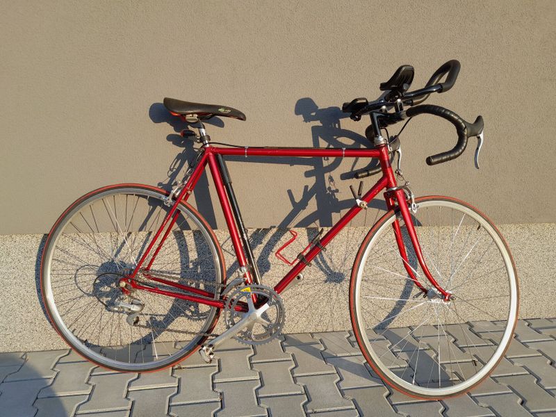 Retro silnička Favorit + Shimano 105