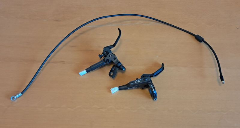 Brzdové páky Shimano XT BL-M8000