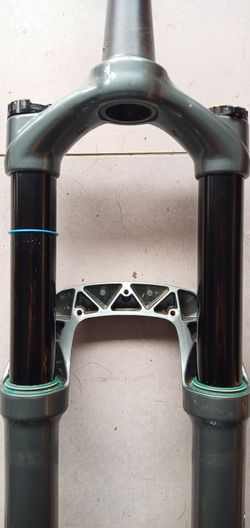 Pružinová vidlice Cane Creek Helm 160 mm, 29"