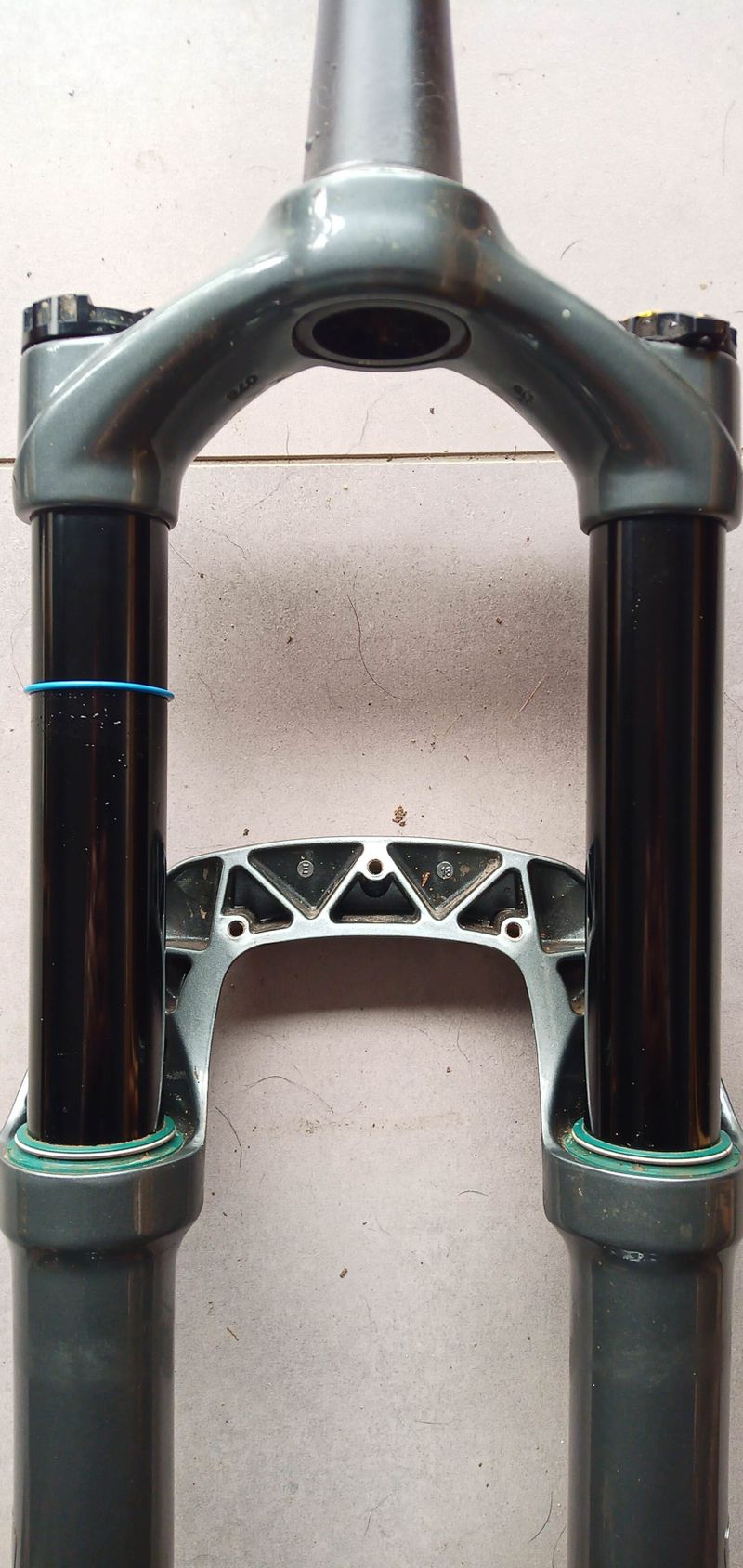 Pružinová vidlice Cane Creek Helm 160 mm, 29"